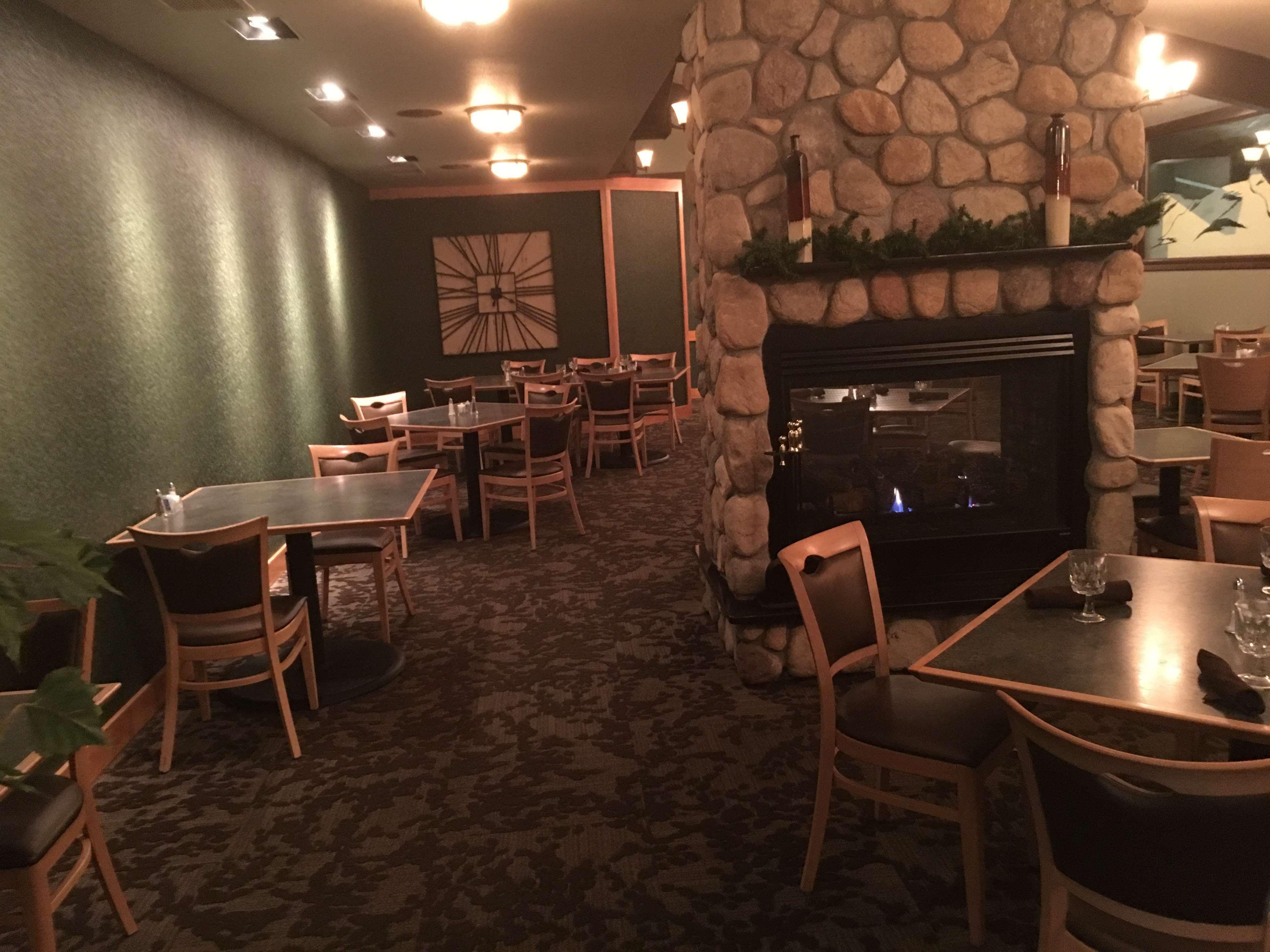 谢里登中心贝斯特韦斯特酒店 外观 照片